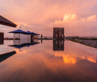 watermark hotel bali roof top pool
