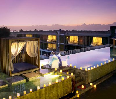 watermark hotel roof pool