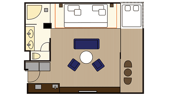 suite room with canopy